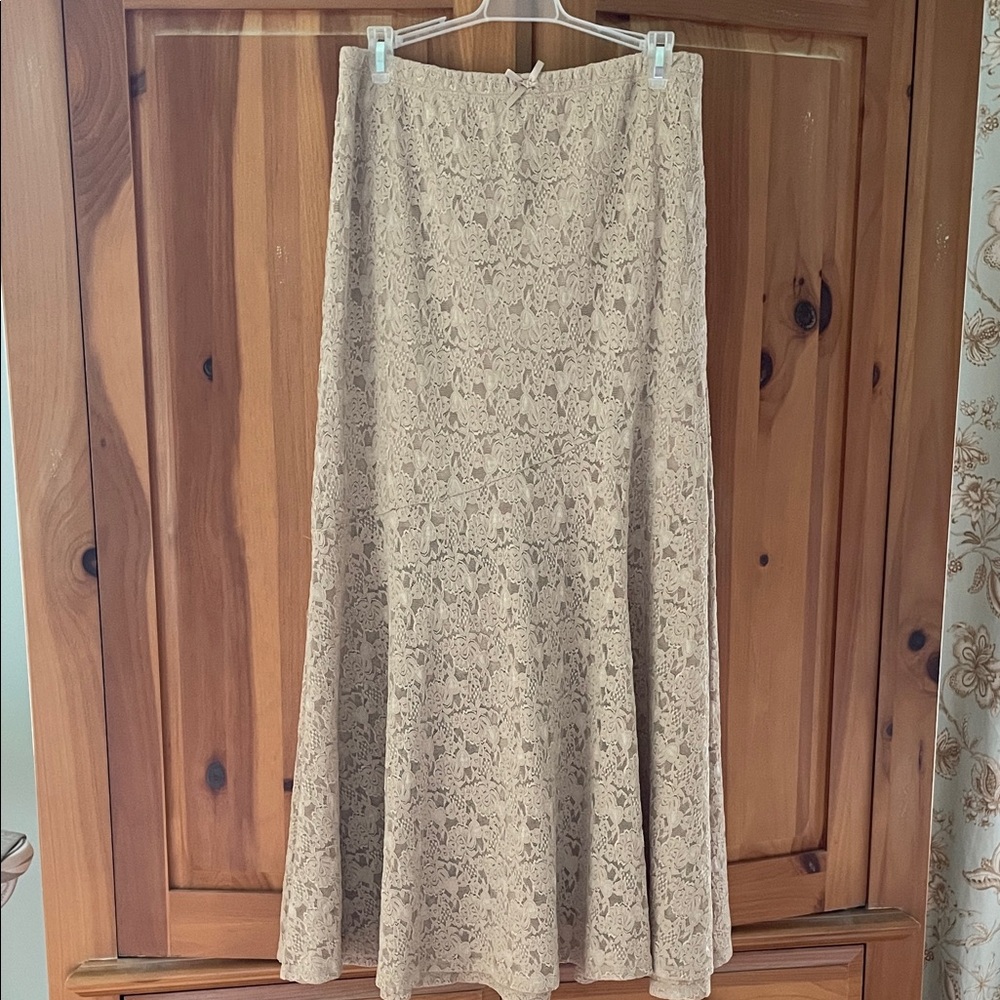 Forever 21 Beige Lace A-Line Maxi Skirt
